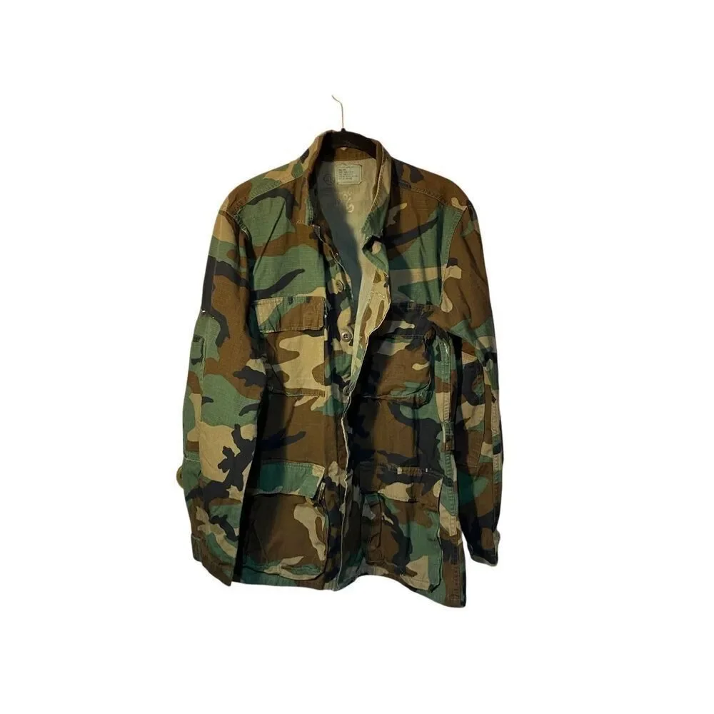 US military, Unisex camouflage, cargo, long sleeve, jacket, size medium